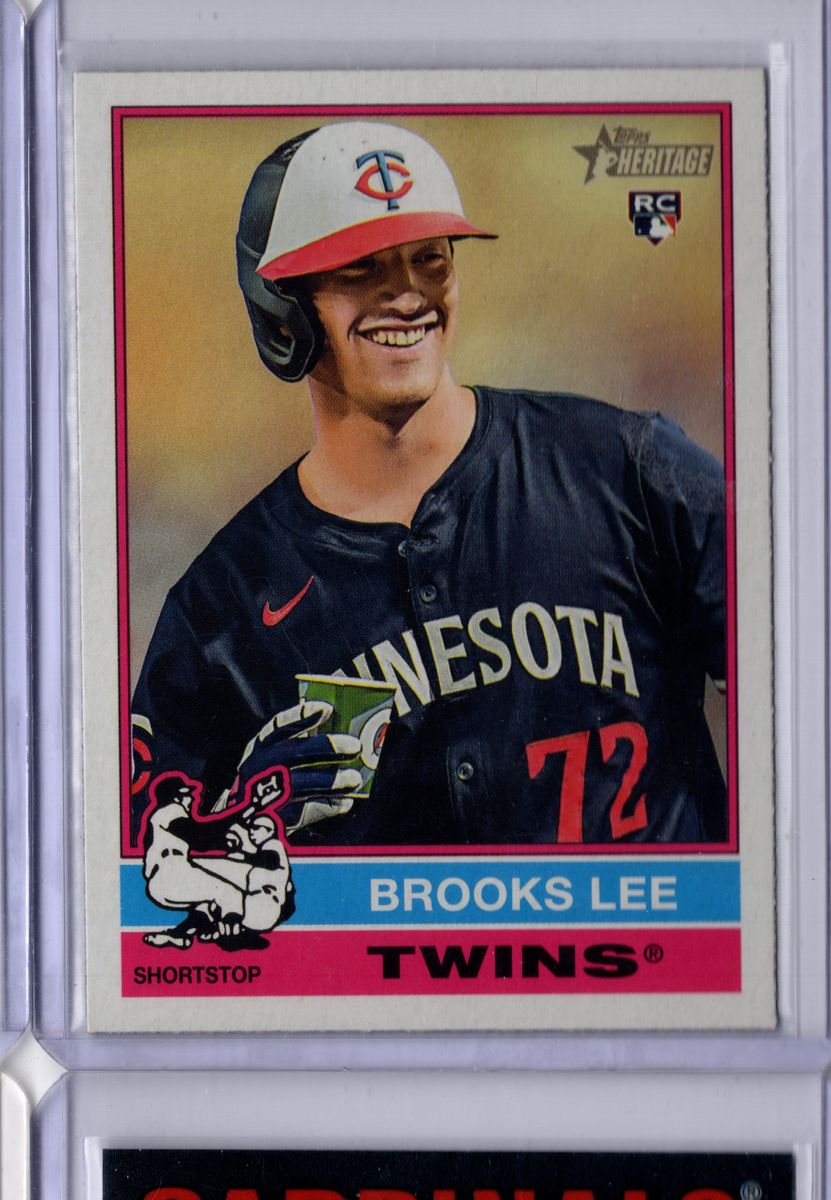 Brooks Lee - Image Variation RC - 2025 Topps Heritage - NM